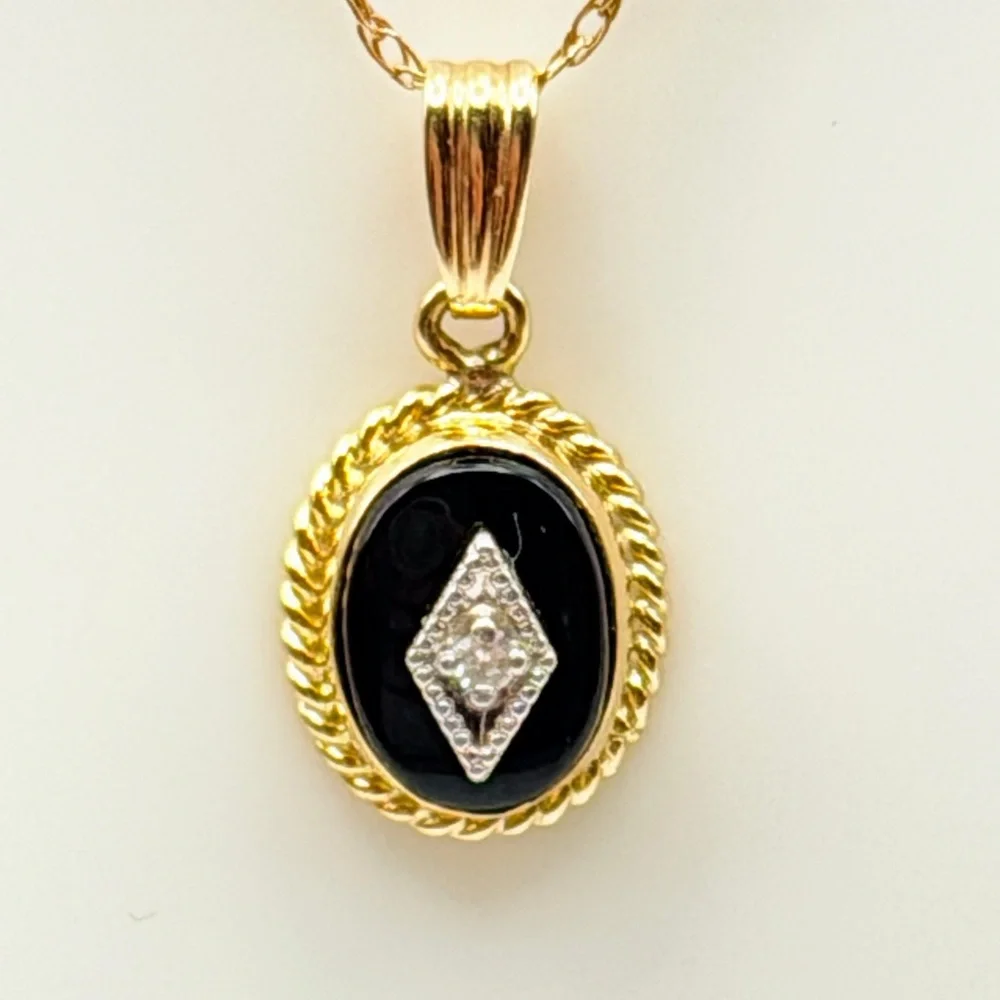 Vintage 14K Solid Gold Black Onyx Diamond Pendant Necklace 18” *Signed Carla* - Picture 15 of 16